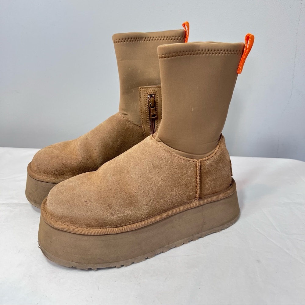 UGG Women's Classic Dipper platform boots size 6